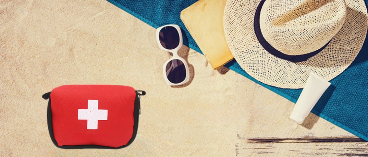 Το Summer Pharmacy Kit που χρειάζεσαι στις διακοπές σου! photo Το Summer Pharmacy Kit που χρειάζεσαι στις διακοπές σου! photo