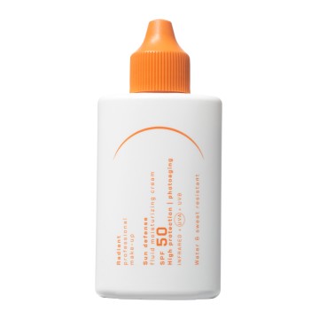 Crème hydratante fluide de défense solaire radiante Spf 50, 50 ml