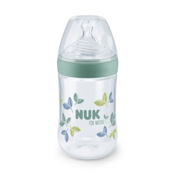 Nuk For Nature Пластмасова бебешка бутилка със силиконов биберон със среден поток, зелено 6-18 м, 260 мл