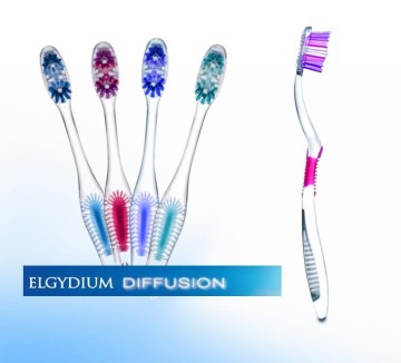 Elgydium Diffusion Hard, Твердая зубная щетка 1шт.
