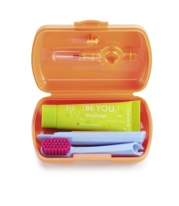 Curaprox Travel Set Στοματικής Υγιεινής Ταξιδίου Πορτοκαλί Curaprox Travel Set Στοματικής Υγιεινής Ταξιδίου Πορτοκαλί