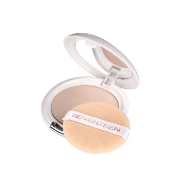 Seventeen Natural Silky Compact Powder 12gr Seventeen Natural Silky Compact Powder 12gr