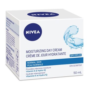 Nivea Crème de jour hydratante pour peaux normales/mixtes SPF15, 50 ml